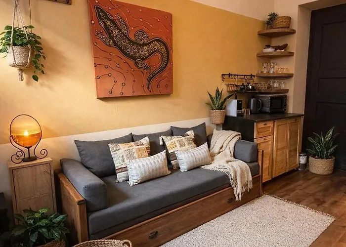 Cozy Private For Couples & Solo Travelers