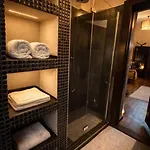 Cozy Private For Couples & Solo Travelers Appartement Praag